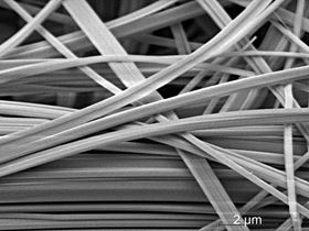 An electron microscope image of SnIP fibers. Image: Viola Duppel/MPI for Solid State Research.